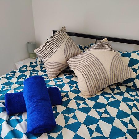 Stunning Modern 3 Bedroom Townhouse - Perfect Getaway แมนเชสเตอร์ ภายนอก รูปภาพ