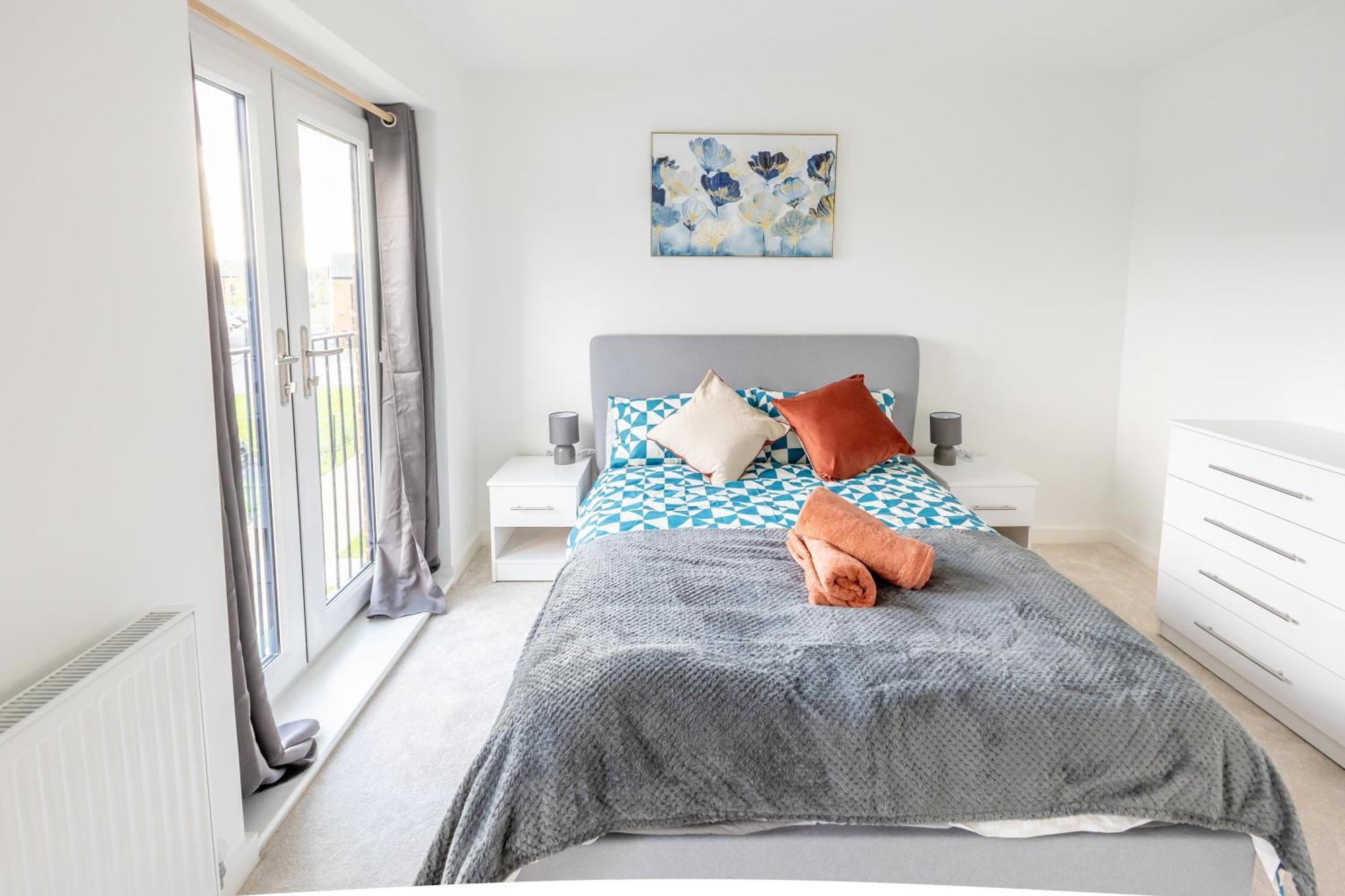 Stunning Modern 3 Bedroom Townhouse - Perfect Getaway แมนเชสเตอร์ ภายนอก รูปภาพ