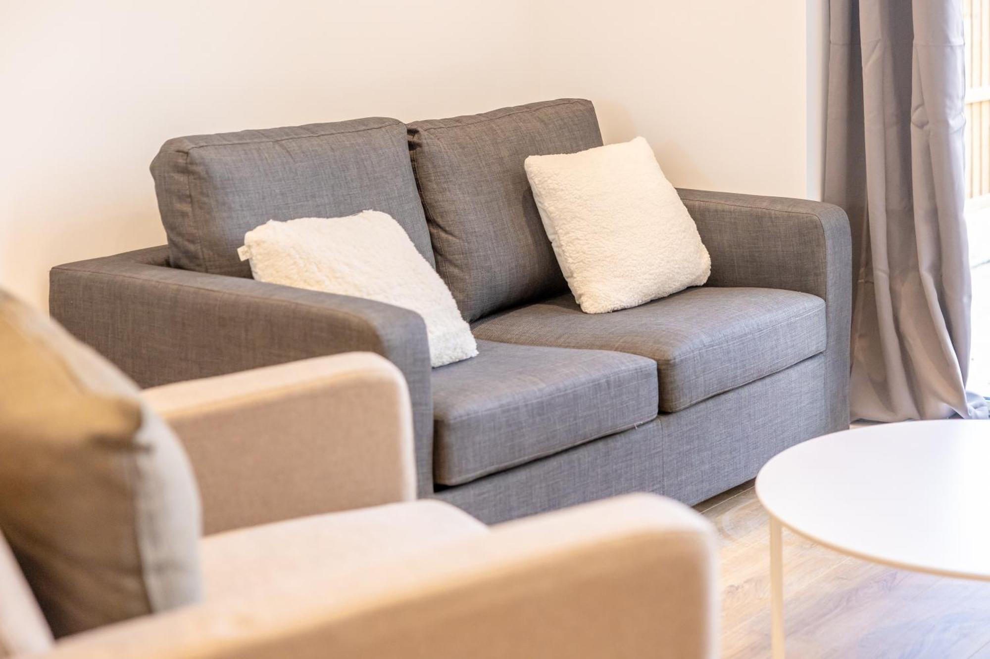 Stunning Modern 3 Bedroom Townhouse - Perfect Getaway แมนเชสเตอร์ ภายนอก รูปภาพ